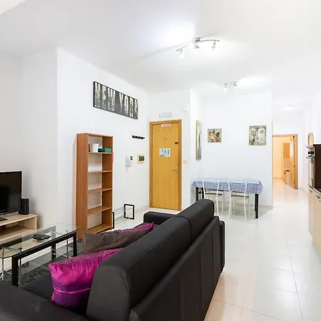 Centre Paceville Apt With Terrace, Bbq & Wifi By 360 Estates San Ġiljan