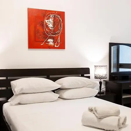 Centre Paceville Apt With Terrace, Bbq & Wifi By 360 Estates *